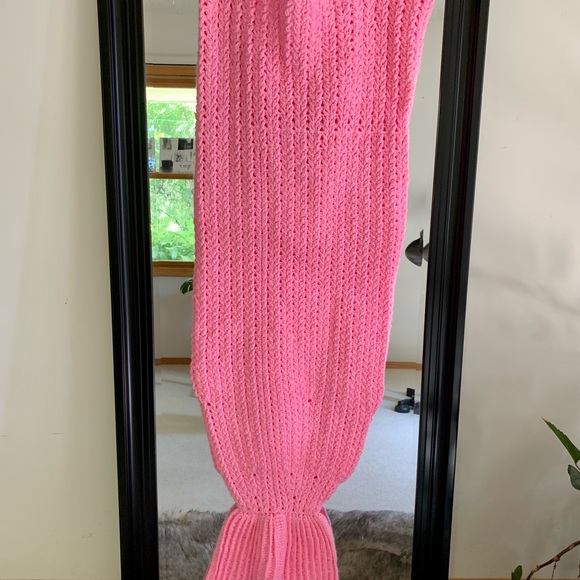 Pink Mermaid Tail Crochet Handmade Blanket/Snuggie - Picture 4 of 4